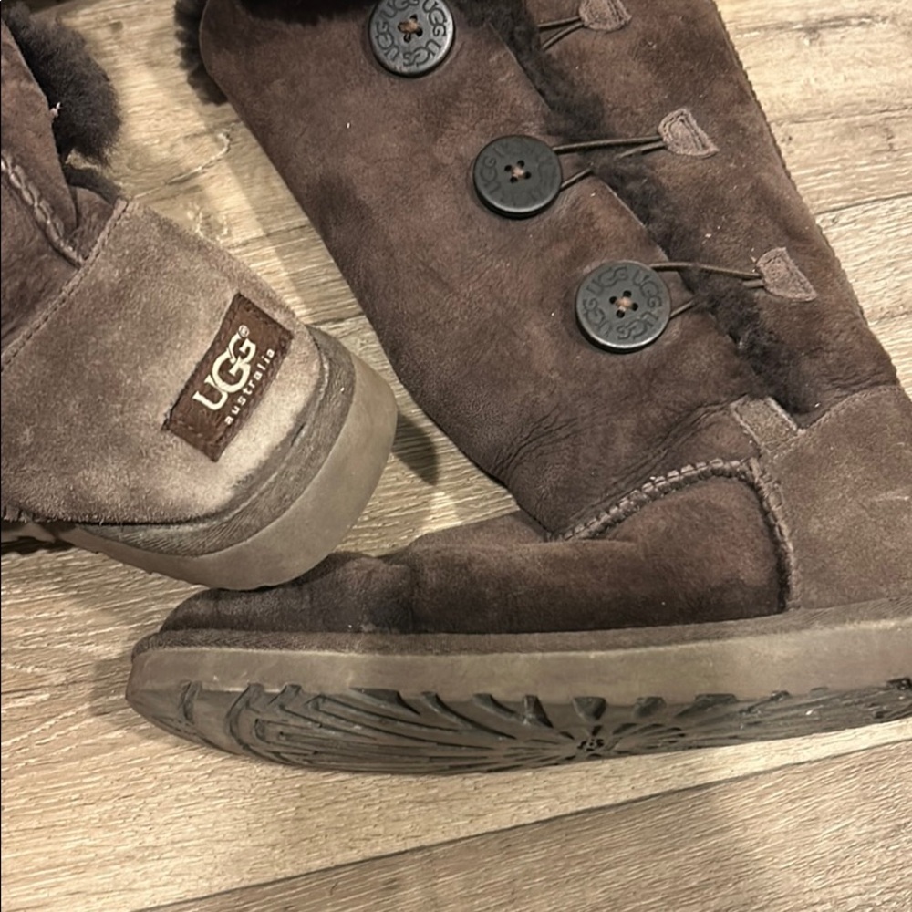 Uggs - image 4